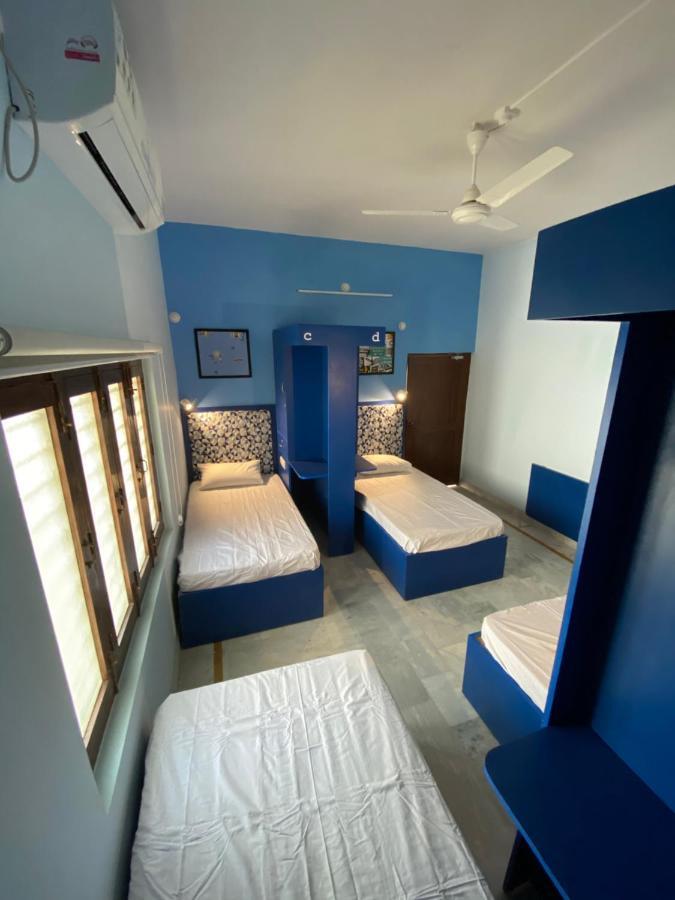 Albergue Backpackers Den Lucknow Exterior foto