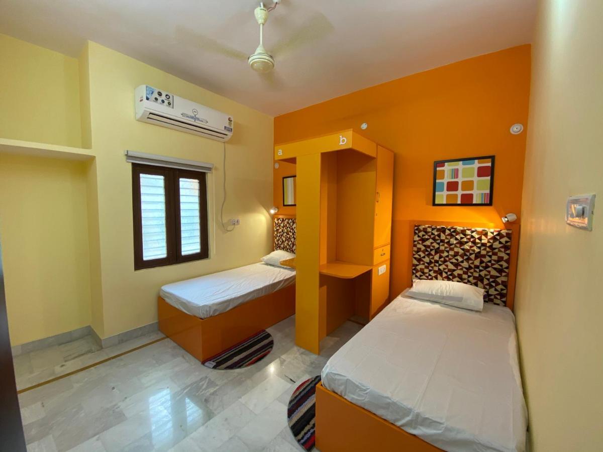 Albergue Backpackers Den Lucknow Exterior foto